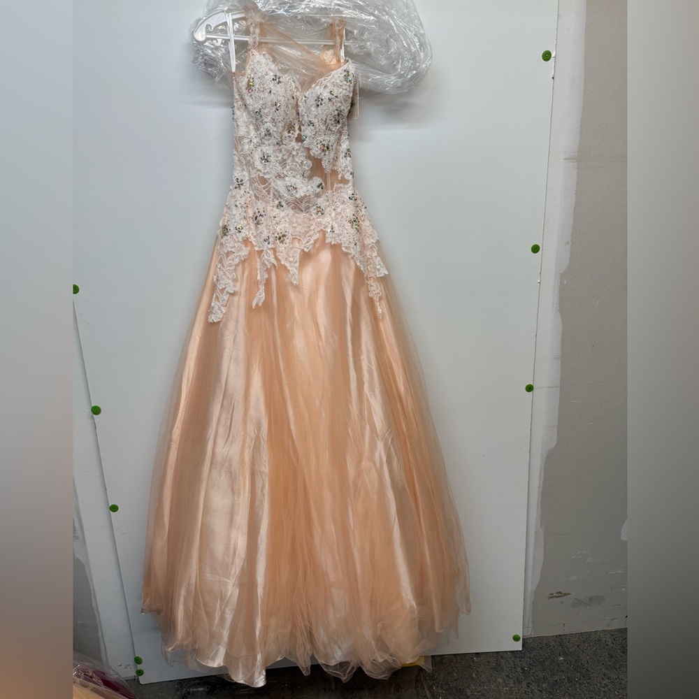 JVN by JOVANI Orange and Pink Gown for any occasion Size 4
